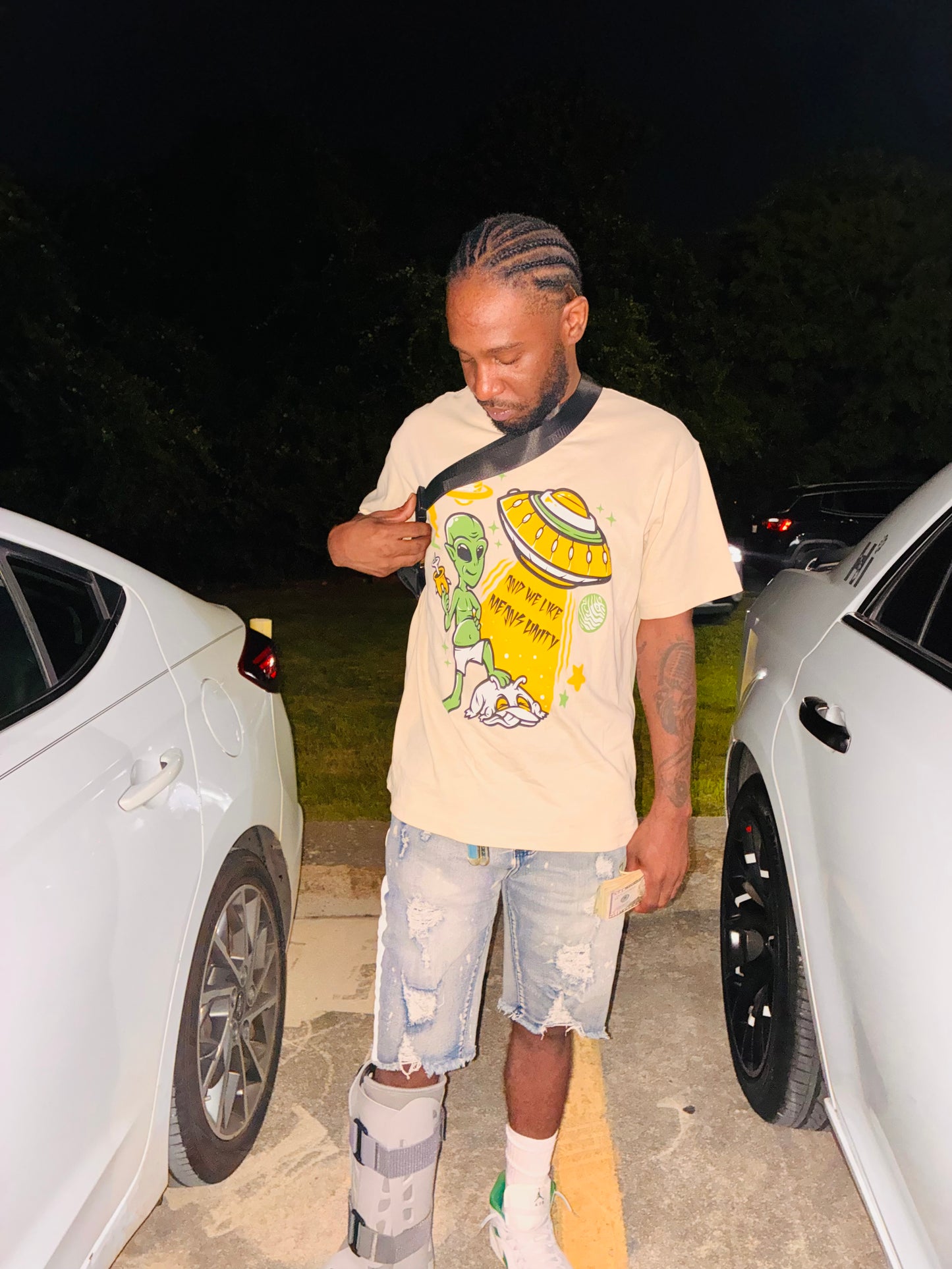 Alien Invasion Heavyweight T-Shirts